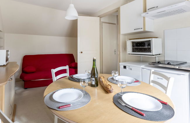 1 bedroom Apartment in La Richardais with garden - Photo 7