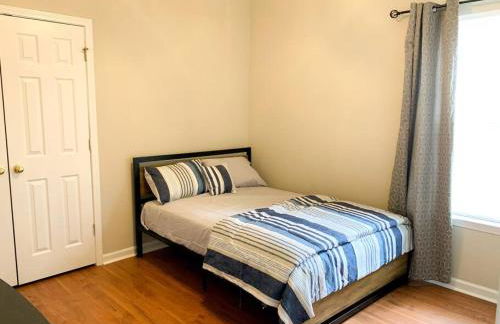 *Come home - 1 mile from Duke & Downtown Durham - Photo 6