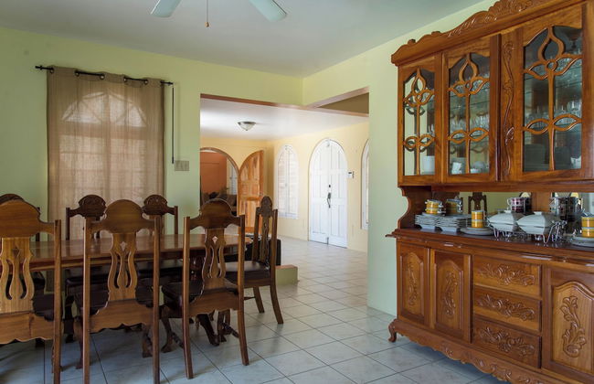 Hatfield South Villa - Photo 26