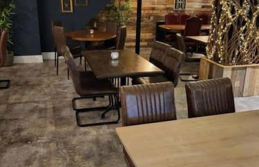 The Hideaway - Photo 16