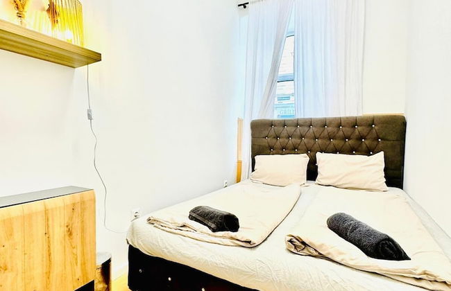 10BR Apt for Groups 8Min to Rathausplatz - Foto 18