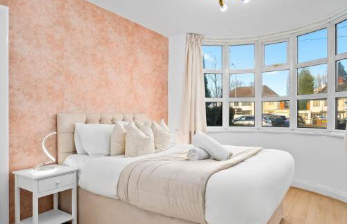 Stylish Four Bed House - 7 Guests - Garden - Parking - Netflix 802W - Foto 2