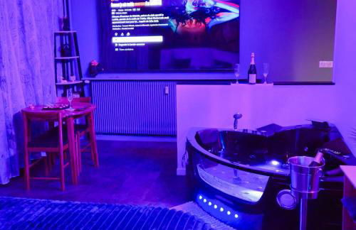 Loveroom & Jacuzzi TIJUGO - Clermont Ferrand - Foto 18