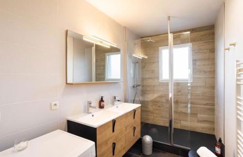 Le Cocon Voltaire - Appartement 2 chambres avec parking - Mabilais - Foto 5