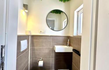 Relax Home Eschweiler Sauna & Gemütlichkeit, WLAN, Netflix, Kingsize Betten, Enspannung - Foto 28