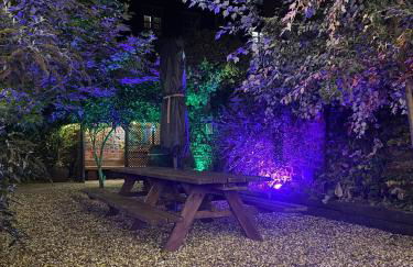 A historic Pub with a modern twist - The Greyhound - Foto 60