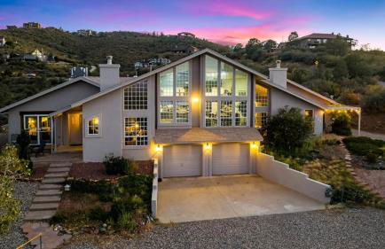 Lynx Lake Lux 6-BR HouseSleeps 22Hot TubGame Rm - Foto 137