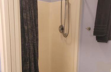 Hot Tub Family Friendly Garden City Getaway - Foto 16