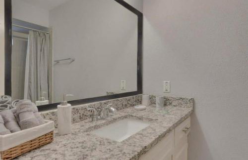 Dream Vacation Home with Pool for Large Groups - Foto 20