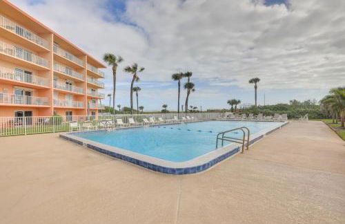 Oceanfront Cocoa Beach Condo with View Walk to Pier - Foto 20