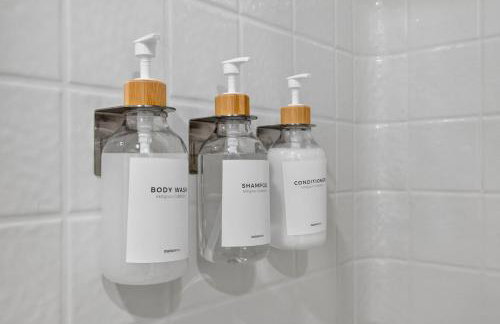 4BR Desert Oasis near Valley and Vegas - Foto 39