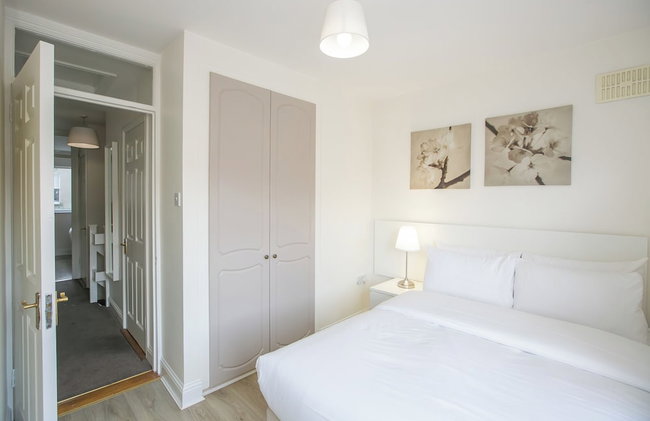 Grand Canal District Apartments - Photo 14