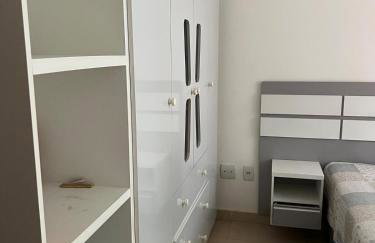 Estilo e Conforto Perto da Praia - Foto 9