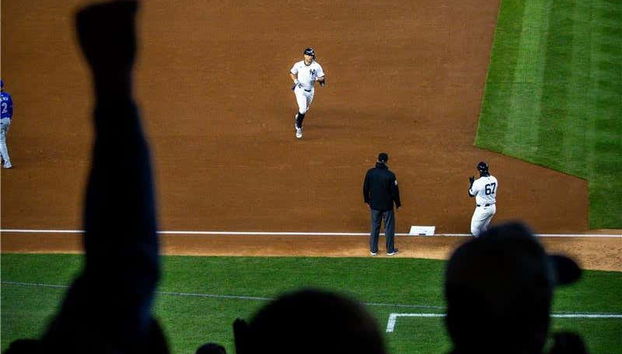 See the players from up close