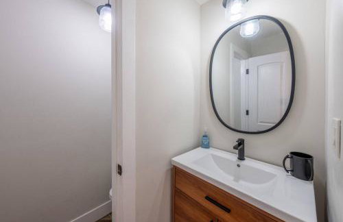 Pool House Near NYC FIFA Stay for Groups - Foto 21