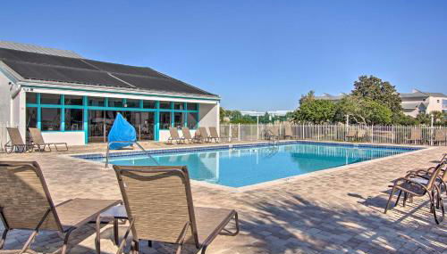 Airy Destin Condo with Pool - Walk to Private Beach! - Foto 2