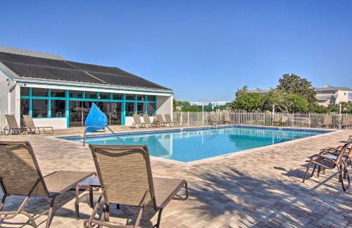 Airy Destin Condo with Pool - Walk to Private Beach! - Foto 2