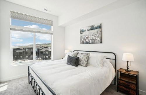 The Charleston by Crafty Casitas, near Snowbasin, 2 Kings and a Queen - Foto 7