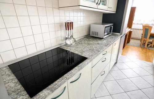 Angelina Green Oasis - Free Parking, Self check in - Foto 18