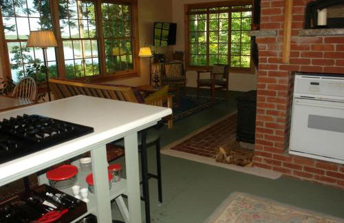 Coastal Vacation Rental with Fireplace near the Acadia National Park in Maine - Foto 10