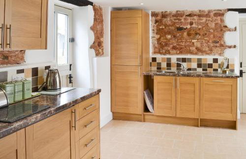 Fair Maid - Photo 11