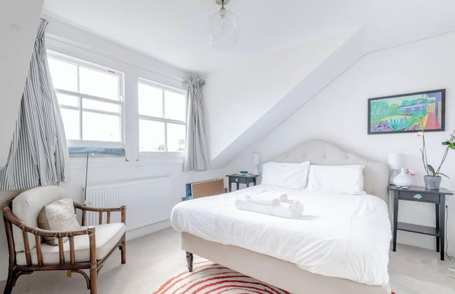 Top Floor 1BD Flat With Balcony - Ladbroke Grove - Foto 8