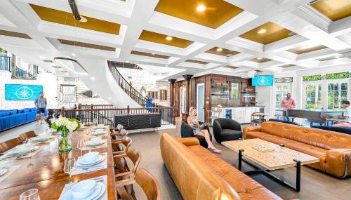 The Modern Castle Canal View Access Rooftop Living Greenhouse VlLLAS - Foto 4, Other