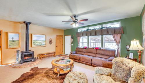 5 Mi to Town Mtn-View Gem with Deck in Hot Springs - Foto 5