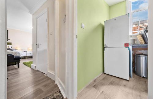 Leyton 1BR Flat Near Tube, 247 Gym, Tennis Court - Foto 18