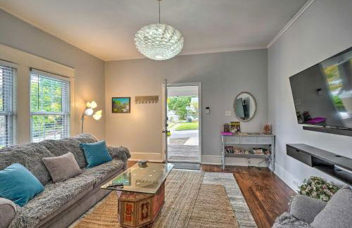 Bright and Airy Durham Cottage with Covered Porch - Photo 1