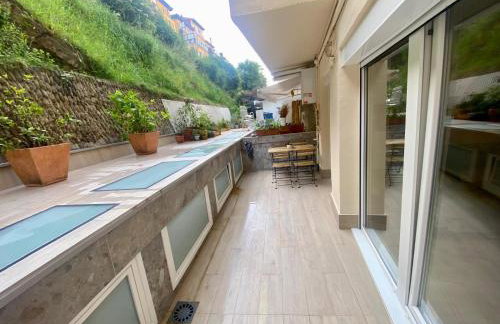 Piso con terraza junto a la playa - Foto 35