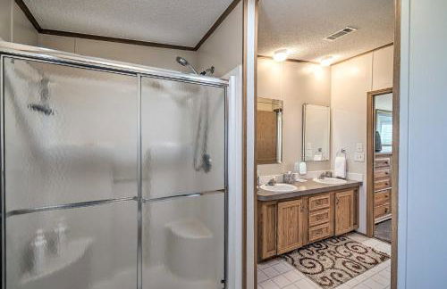 Sunny Waterfront Welaka Home with Private Dock! - Foto 16