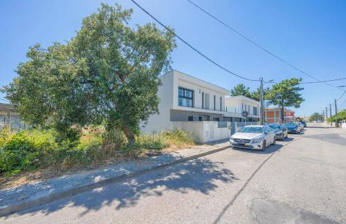 Black Pool House just 10 minutes away from the beach - Foto 34