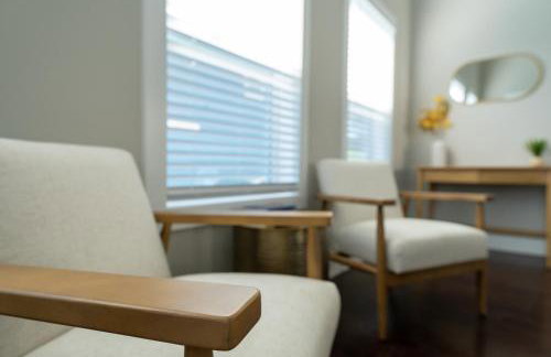 New Luxury Family Friendly Home Centrally Located - Foto 25