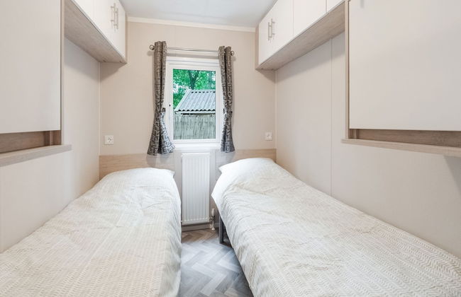 Chalet in the Woods With Pool - Photo 7