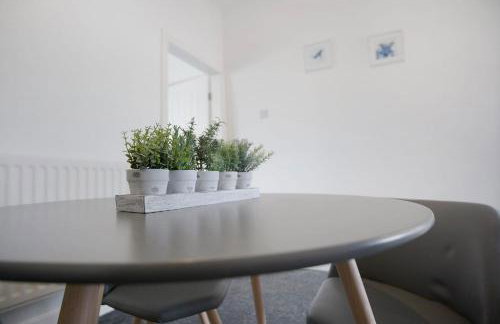 Spacious Living Room & Modern Comforts, Sleeps 4 - Foto 19