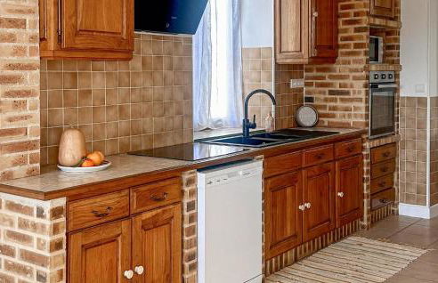 Lovely Home In Nanteuil-En-Vallée With Wifi - Foto 6