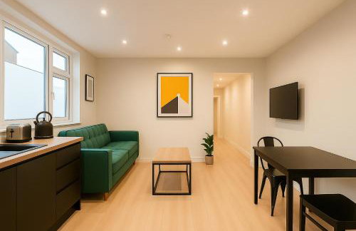 Modern Central Apartment + King Size Bed + Garden - Foto 1