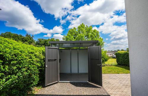 Glückshälfte - Moderne Haushälfte mit XXL-Parkplatz, Bike-Storage & Garten nahe Trier - Foto 13