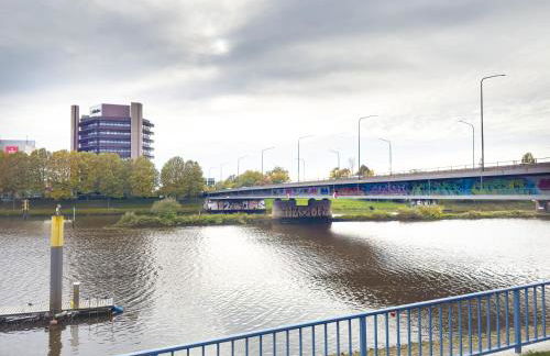 ImmoStay Ferienhaus mit Garten & Free Parking - Foto 6