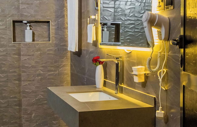 Shose Farmhouse Chalets & Campsite - Photo 25