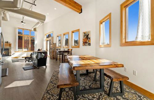 Spacious Dtwn Estes Park Loft Condo 4 Mi to RMNP - Foto 11