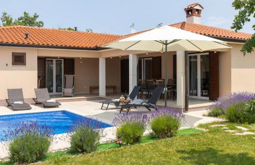 Luka's house - Photo 39