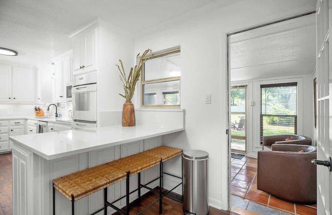 Pecan Retreat-half Mile to Main - Foto 10