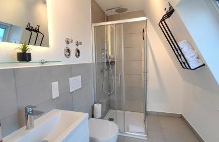 ELApart by Homely Stay - Moderne Apartments direkt im Stadtzentrum mit Self-Check-in - Foto 63