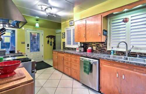 Downtown Anchorage Home, 1 Block to Coastal Trail! - Foto 7