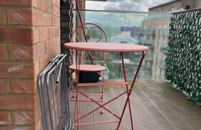 Stunning 1-bed Apartment in Dartford - Photo 17