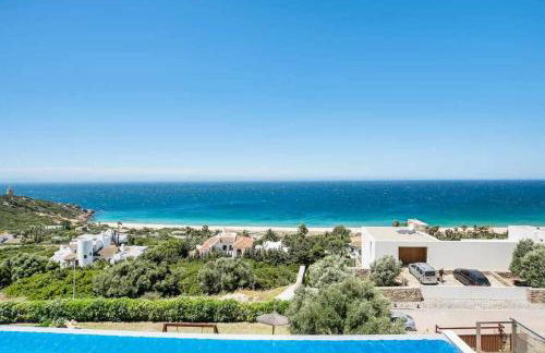 LUJOSA VILLA PISCINA 25 METROS SUIT 60m2 SPA SAUNA - Foto 2