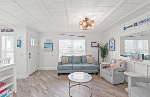 Spacious Dog-Friendly Unit with Game Room & Private Yard, Walk to East PCB Beach - Foto 12