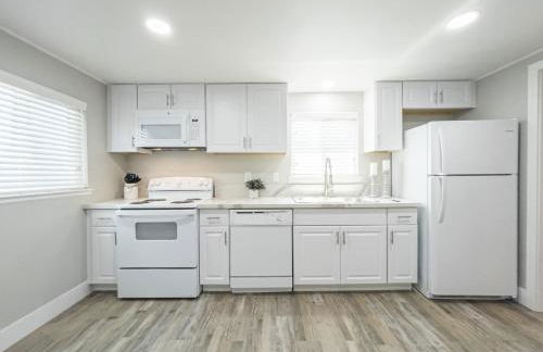 Country Living 3BR with fenced yard on Mooney - Foto 27